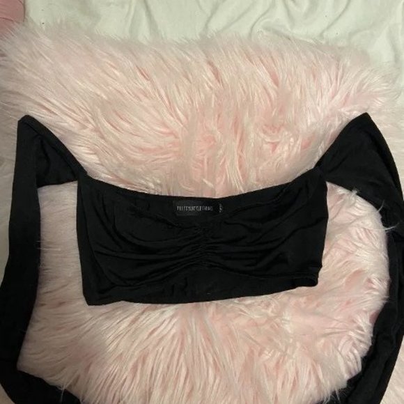 Pretty Little Thing Off Shoulder Crop Top - Picture 3 of 4